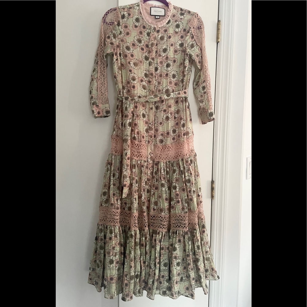 Alexis floral maxi dress size Xs